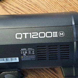 고독스 스트로보 조명 QT1200 III