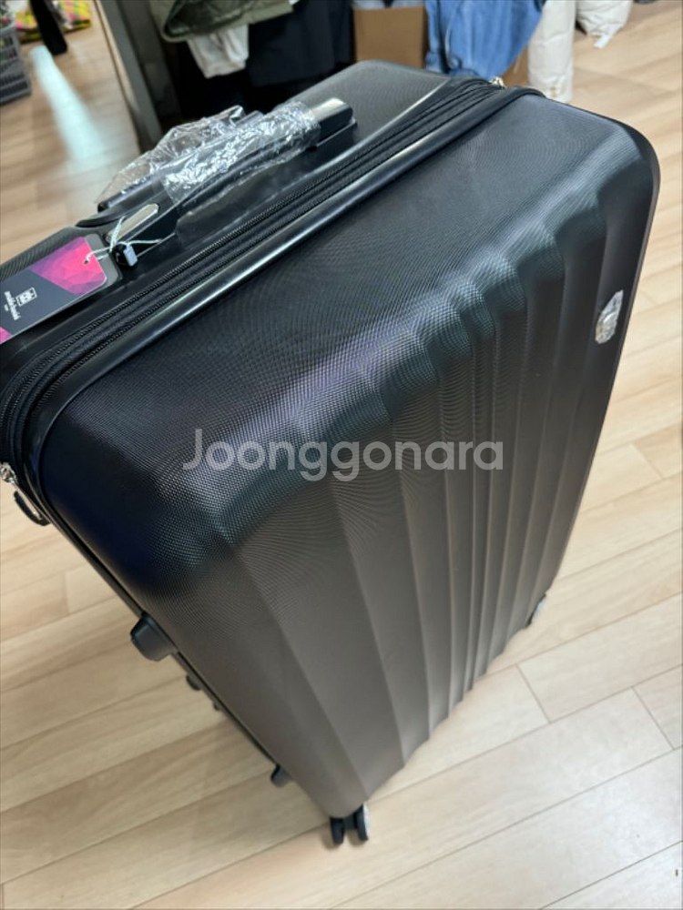 아놀드비나시 28인치 검정캐리어 두개--1