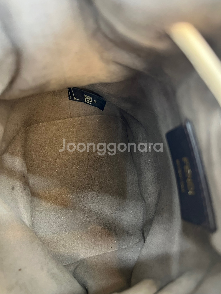 [럭스올 울산점]펜디 몬트레조 버킷백 & 사제이너백--4