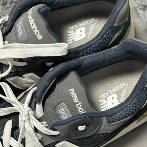 뉴발란스 992 메이드 인 USA 네이비 M992GG
