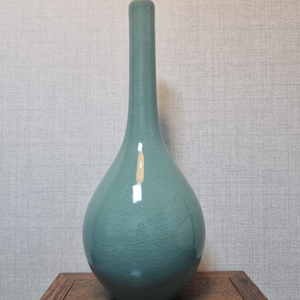 빙열이 아름다운 고려청자 긴목 화병 - 높이 28cm