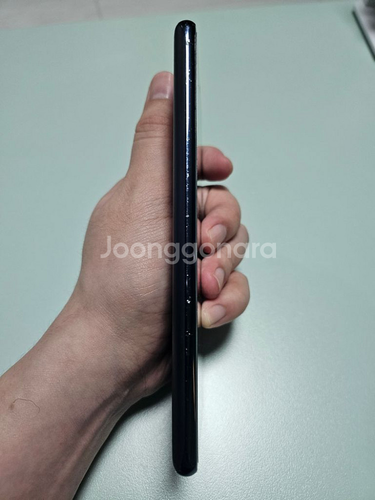 갤럭시 S20fe 네이비 상태 좋습니다.--4
