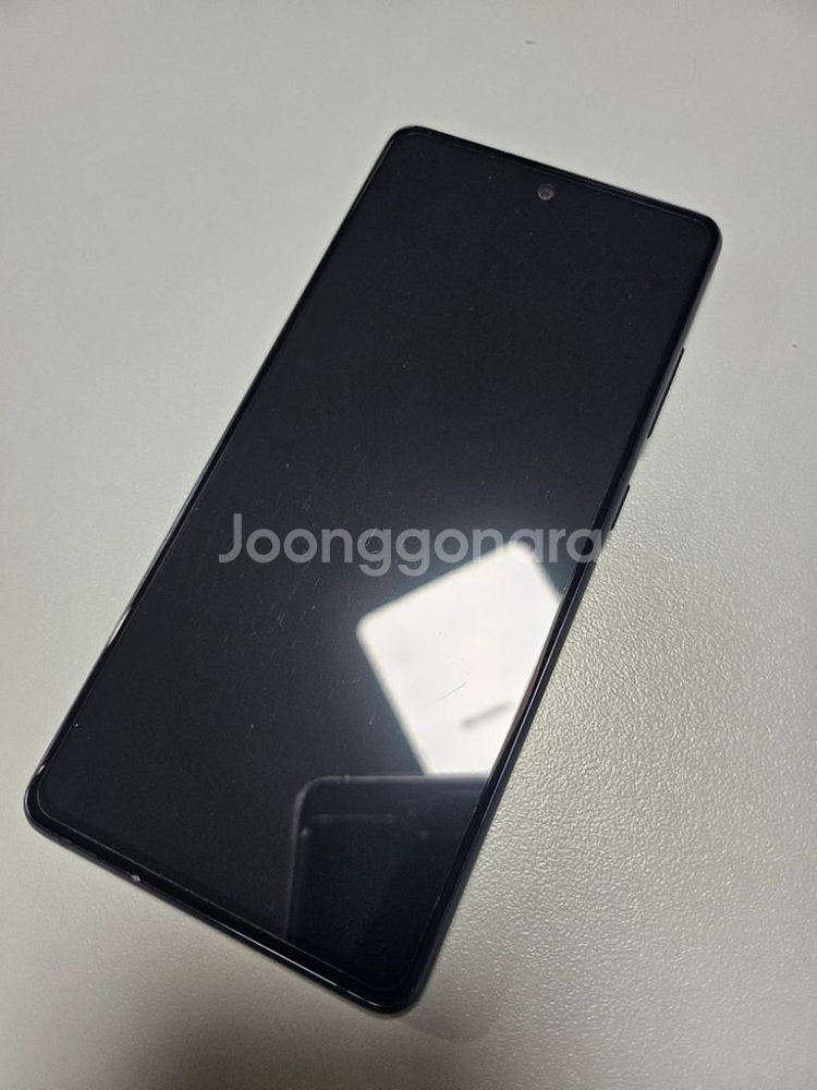 갤럭시 S20fe 네이비 상태 좋습니다.--7