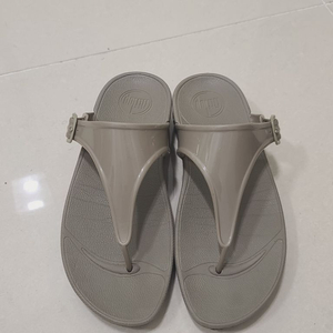 fitflop 핏플랍 여성 여름쪼리 샌들 UK4 235