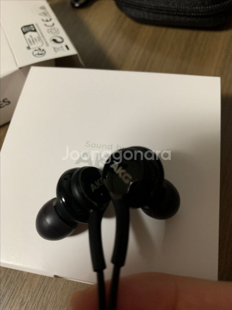 삼성 AKG C타입 유선이어폰 EO-IC100--2