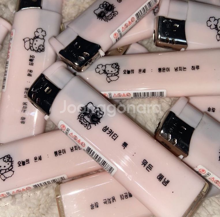 산리오 리락쿠마 헬로키티 판매 키링 포카--0