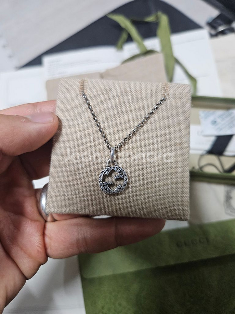구찌 인터로킹 목걸이--1
