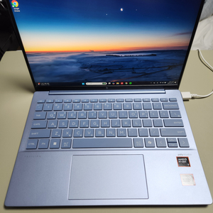 HP 파빌리온 에어로 13 8840U 스카이블루 노트북