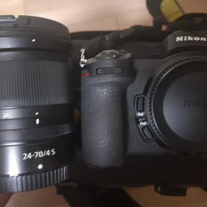 니콘Z6바디24-70렌즈,메모리카드,가방DSLR