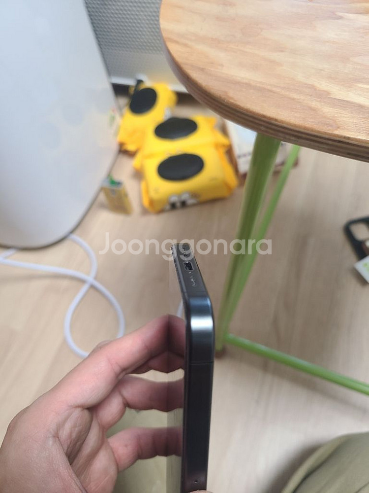 아이폰 15프로맥스 512gb 팝니다--6