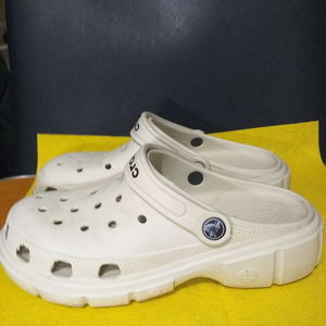 크록스260 판매합니다