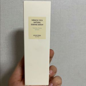 비비세라 에센스 세럼입니다 미개봉