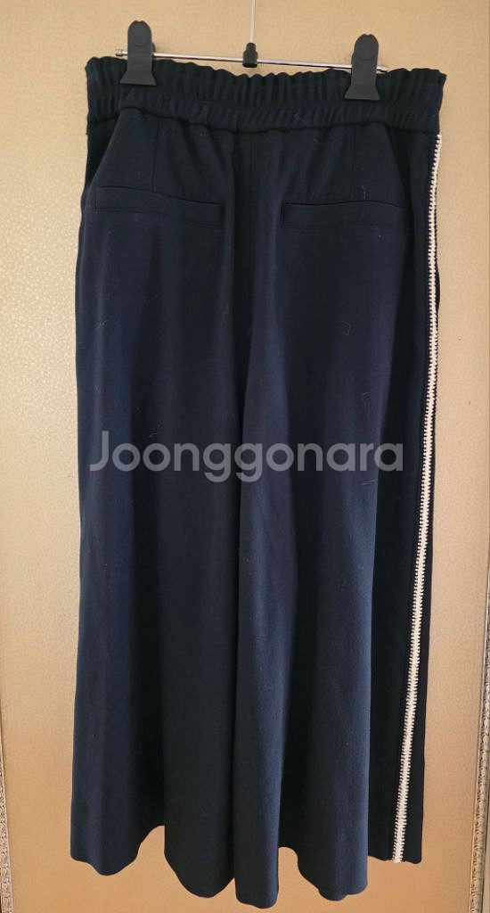 한섬 오즈세컨 8부 바지--1