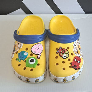 크록스c10 160~ 165키즈펀랩 미니언즈 .지비츠포