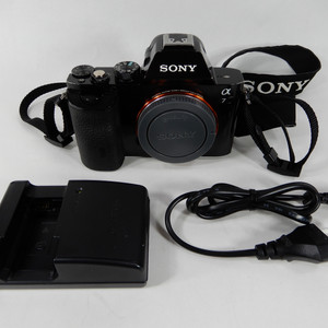 소니 알파 A7R ILCE-7R 36.3Mp 미러리스