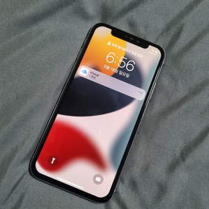 아이폰X 실버 64GB 판매합니다.