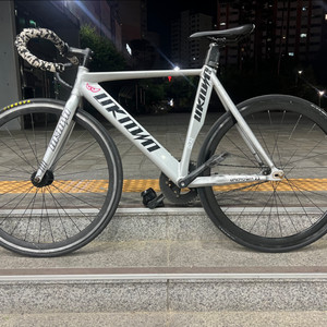 언노운 싱귤2 2022년식 픽시 급처