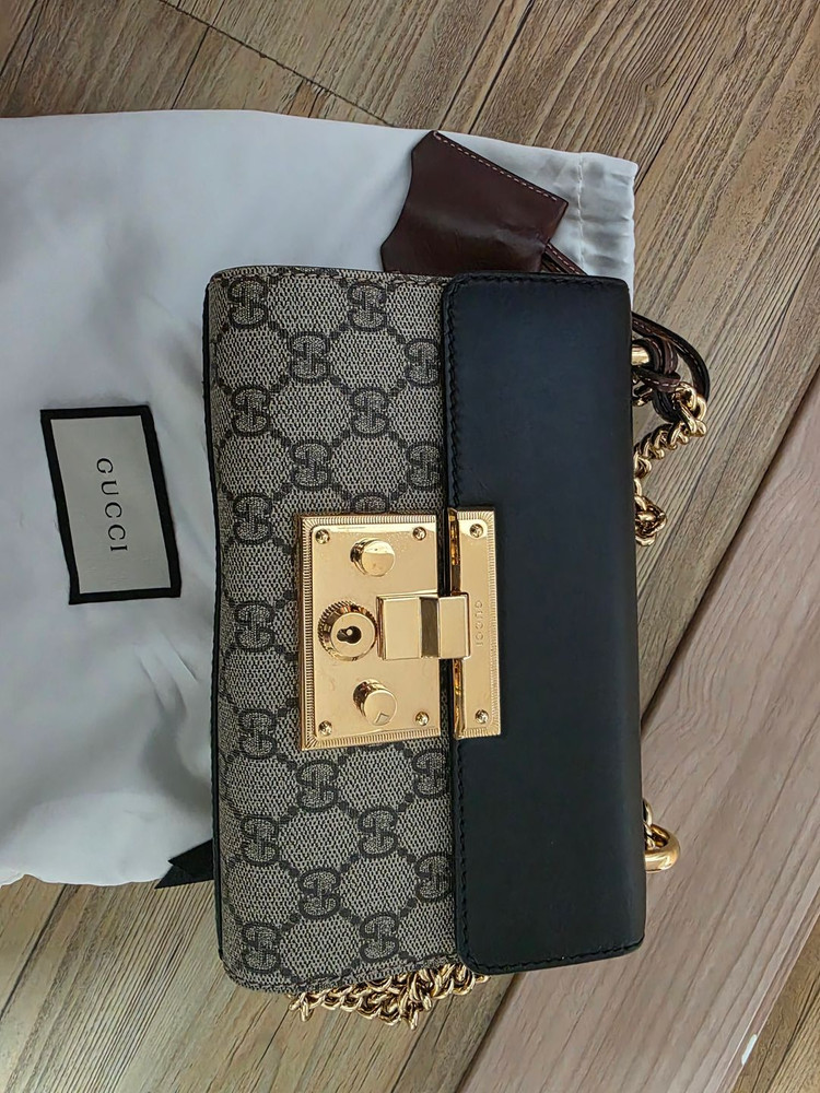 구찌 패드락 숄더백GG 이미지