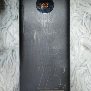 로모스 보조배터리 40000mAh 팝니다.