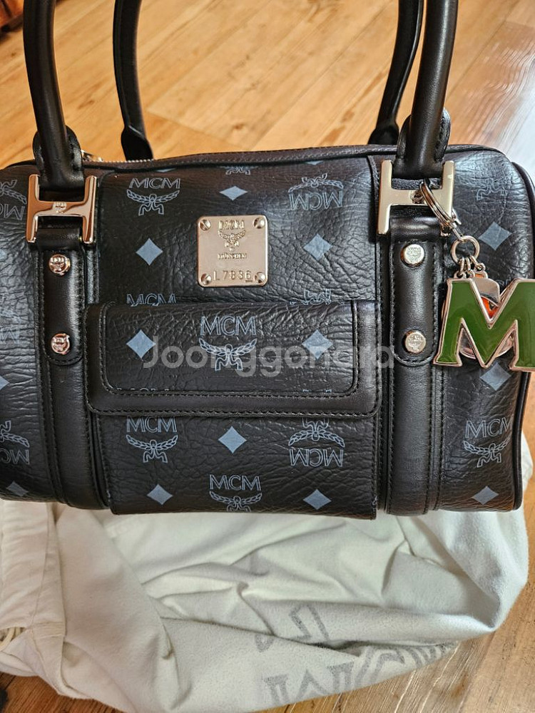 MCM 보스톤 백--6