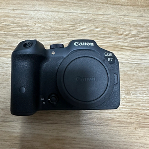 캐논 EOS R7 바디 상태 A급 풀박스