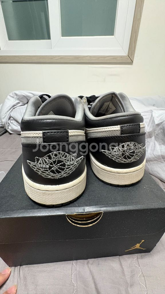 조던 1 로우 블랙 파티클 그레이 285mm--3