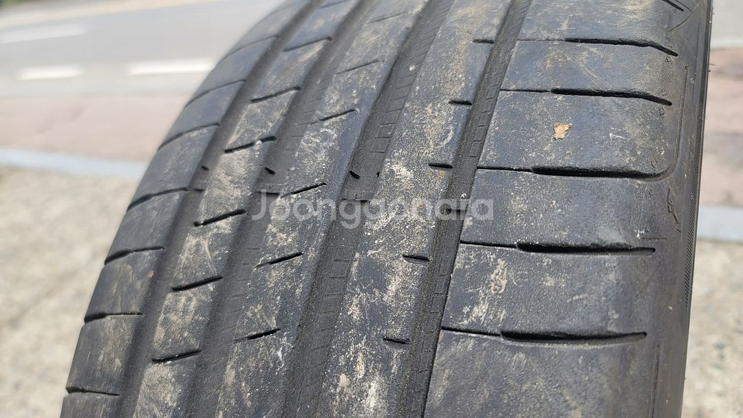 GOODYEAR EAGLE F1 245/45/18 판매--1