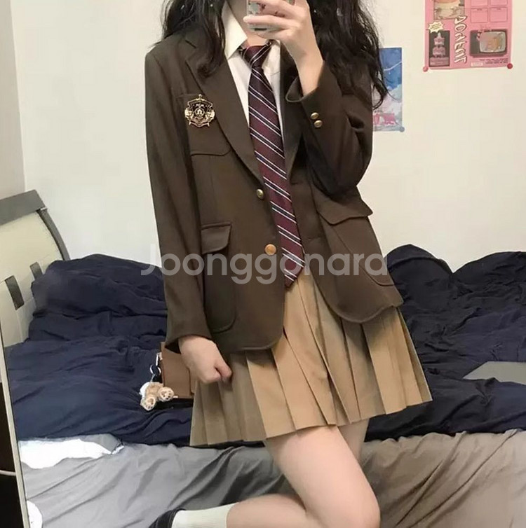 [S~4XL]뉴진스디토 프레피룩 카멜 대여--0