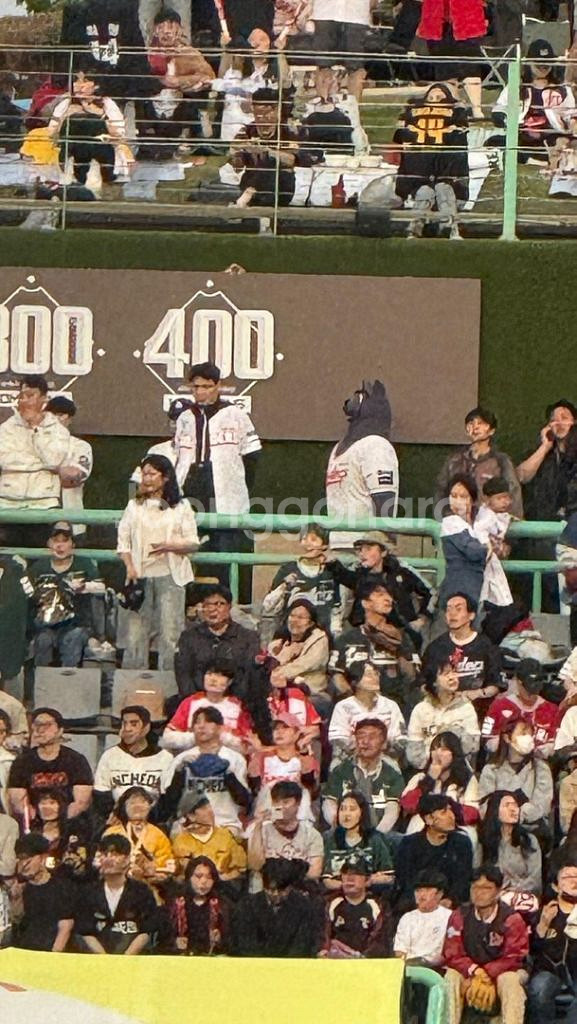 ssg vs lg 5.24 토요일경기 스카이뷰석 팔아요--0