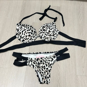 빅토리아시크릿 푸쉬업 비키니 새싱품