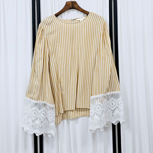 H&M 레이스배색 블라우스 줄무늬 블라우스