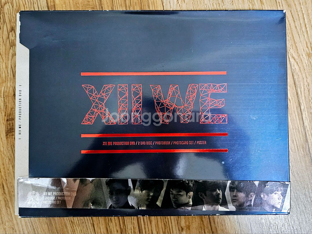 신화 2015 XII WE 프로덕션 DVD 포토북--0