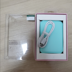 무선충전 맥세이프 보조배터리 10000 mAH 팝니다