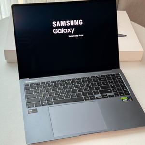 삼성 갤럭시북4 울트라 RAM 32G + 1TB SSD 롤, 포토샵, CAD 노트북