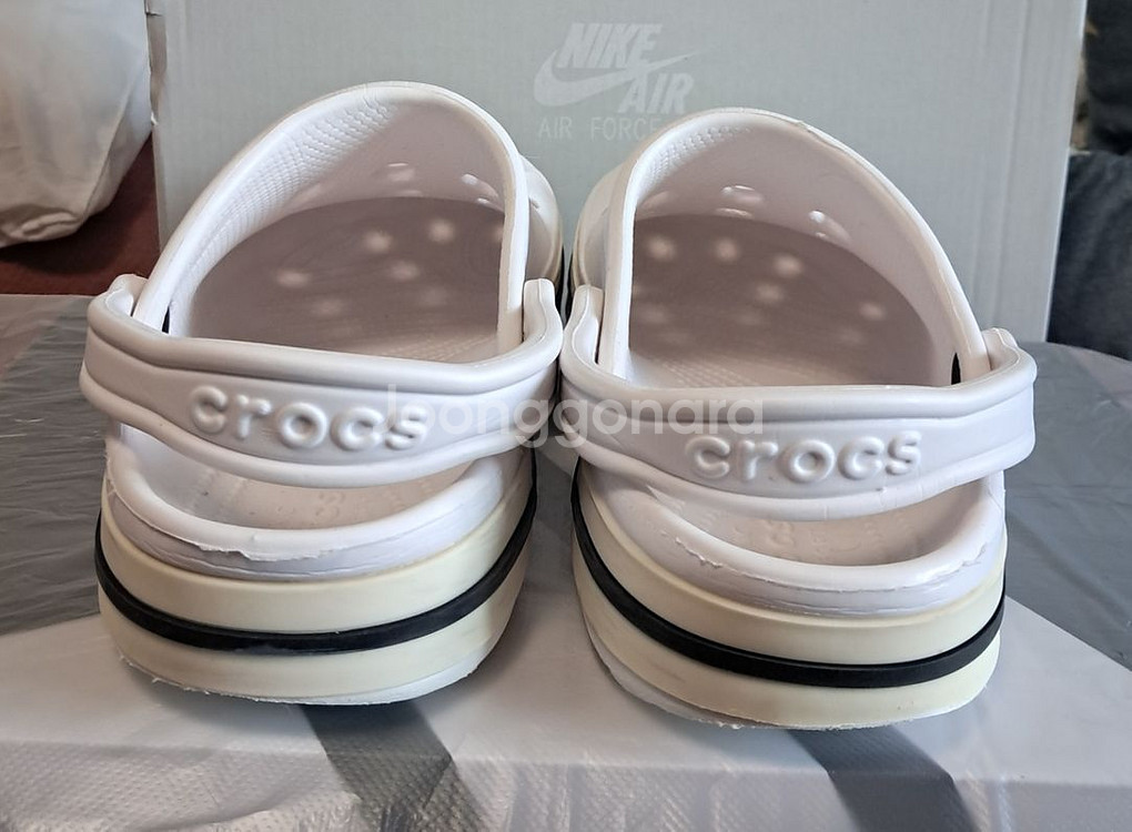 크록스정품 235 지비츠포함 m5w7--5