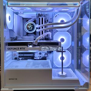 9800x3d 5080 32gb 완본체 컴퓨터 신품급