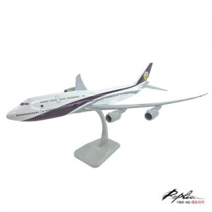 1/200 B747-8 카타르항공 비행기모형