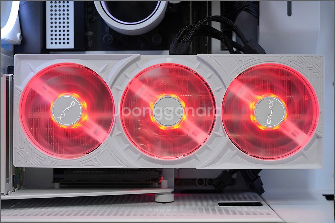 GALAX RTX 5080 화이트 단순개봉(ROPS확인--6