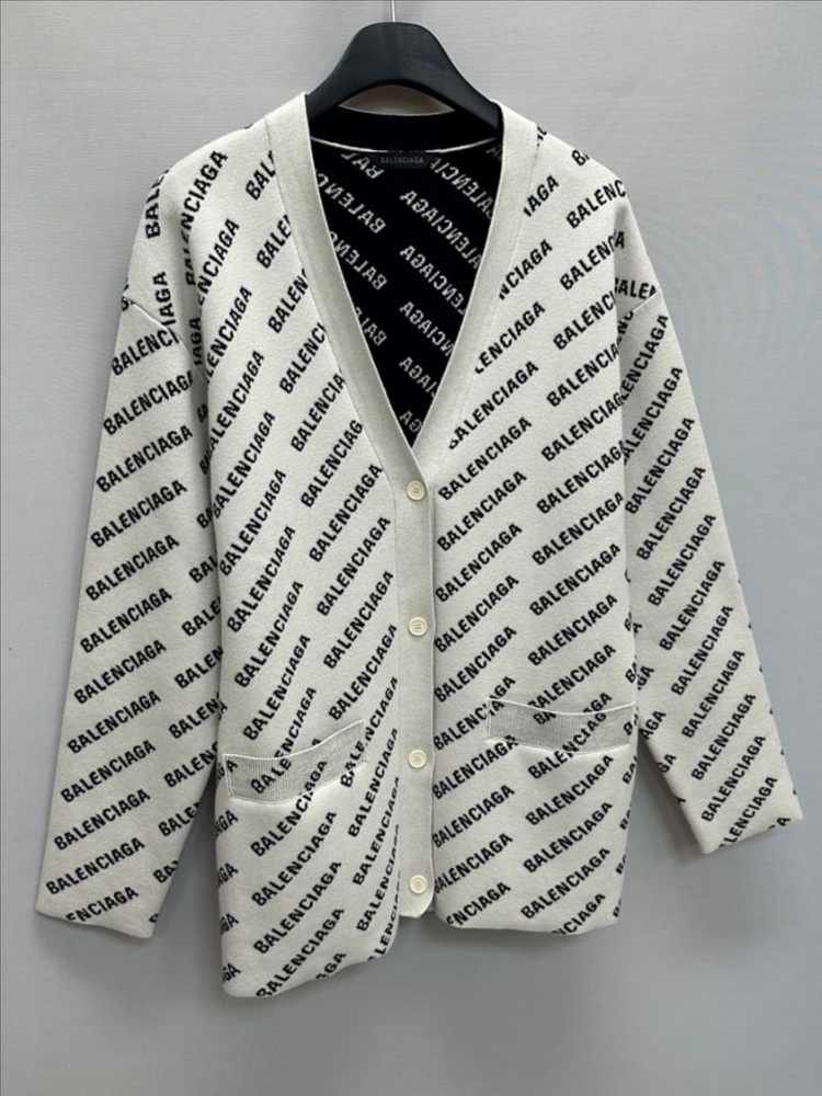 발렌시아가 가디건 (2)--1