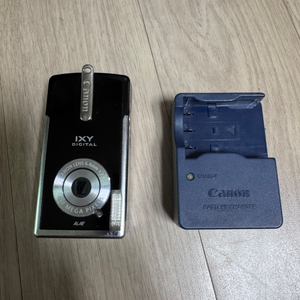 Canon IXY Digital 카메라