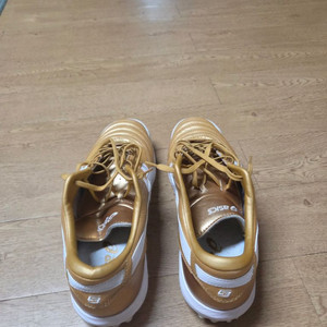 아식스 c3 265 팝니다