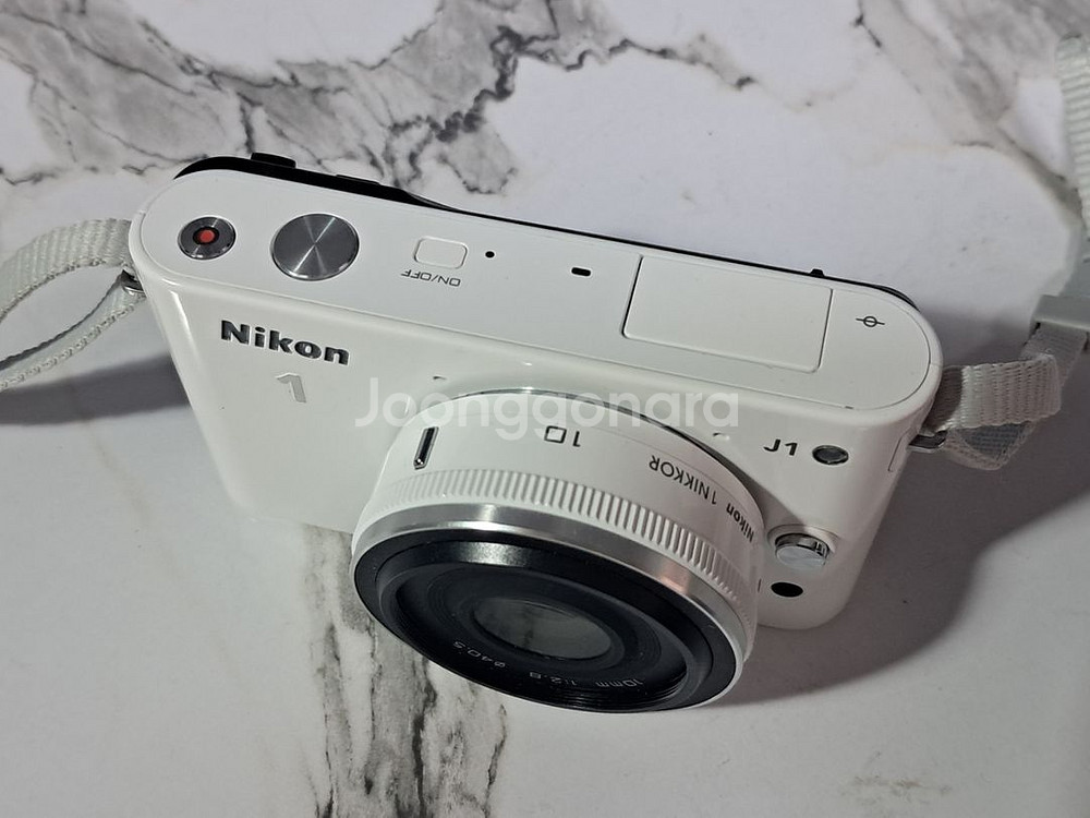 상태좋은 Nikon1 J1 미러리스 /10mm 렌즈--4