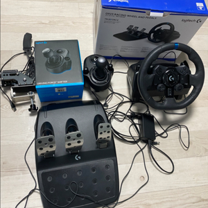 로지텍 G923 레이싱 휠