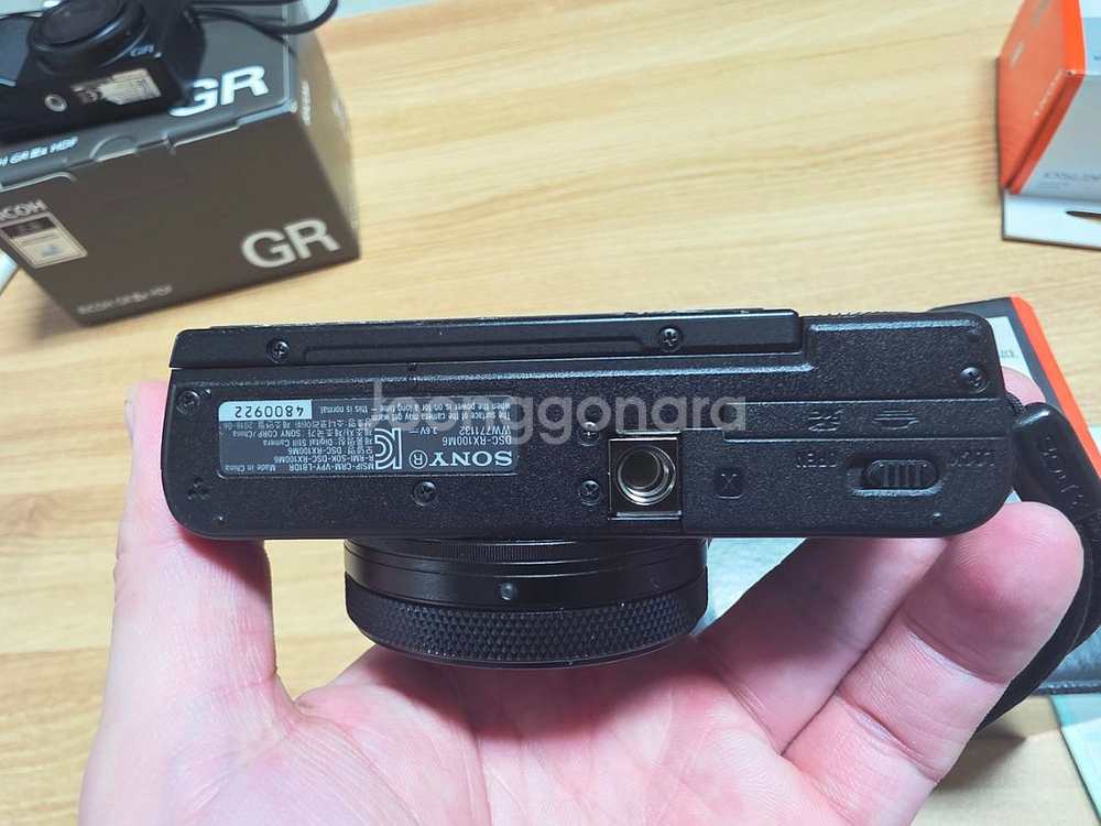 Rx100 m6 팝니다--3