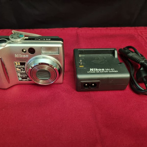 니콘 쿨픽스 7900 디지털 카메라