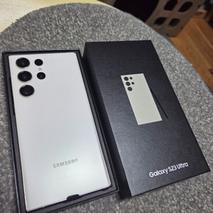 S23 울트라 5G(+LTE) 512기가 판매합니다.
