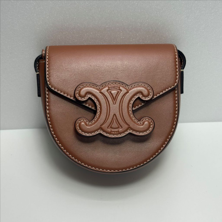 (정품)셀린느 트라이엄프 퀴리 미니 베사체 크로스백 이미지