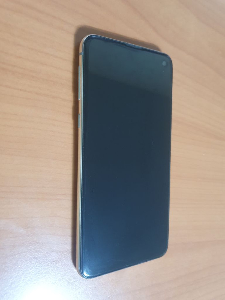 갤럭시s10e 내놓습니다--8