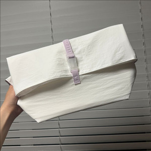 헤라 보냉 파우치 클러치백 겸 에코백 새상품