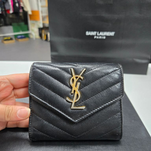 입생로랑 엔벨로프 카프스킨 삼단지갑